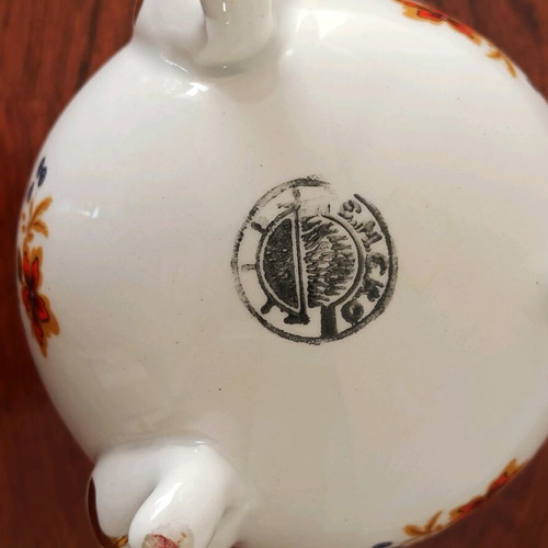 Porcelain vase broken egg like new with painted bird and flower designs