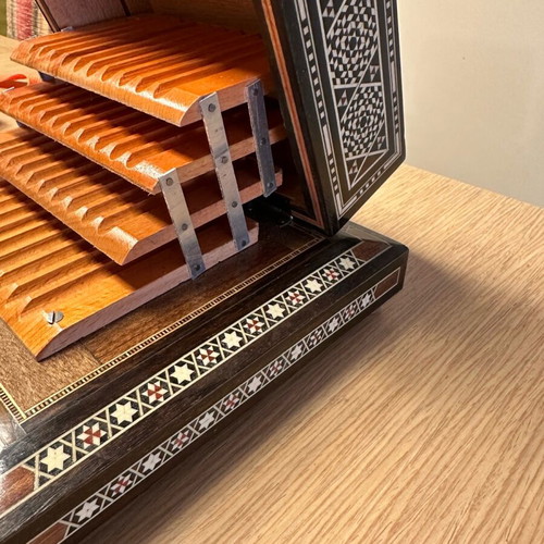 Wooden music box cigarette case like new with mother-of-pearl inlays
