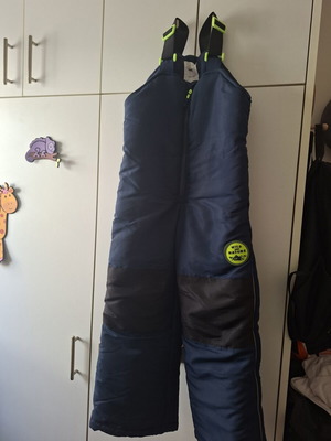Ski pants salopette like new, size 116, warm with fluorescent straps