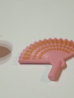 Playmobil items like new, collectible fan and vase