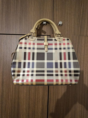 Gongca Checked Shoulder and Handbag with Gold Details like new