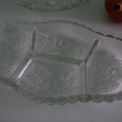 Vintage glass fruit bowl and nut tray set like new