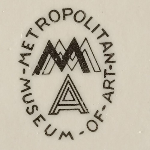 Limoges Deshoulières deep porcelain serving plate like new, Metropolitan Museum collection