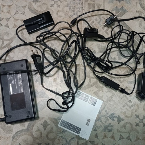 Sony Handycam CCD-F350E video camera like new with accessories