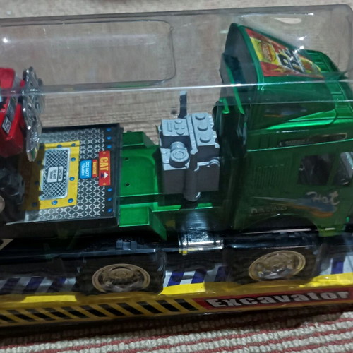 Toy car transport truck new with two cars