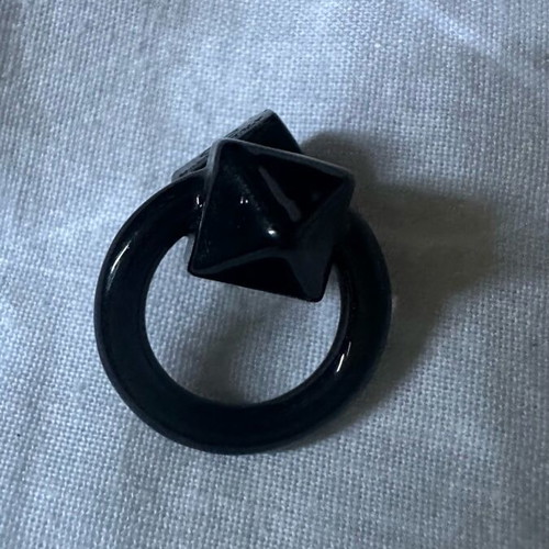 Valentino Garavani earring like new, black