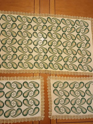 Handmade embroidery set with two small pieces, like new