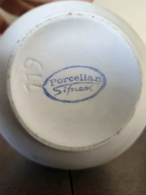 White Sifnos porcelain vase like new