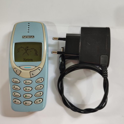 Nokia 3310 Classic Phone Turquoise used with charger and battery