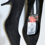 Bershka black low-heeled pumps size 40, new
