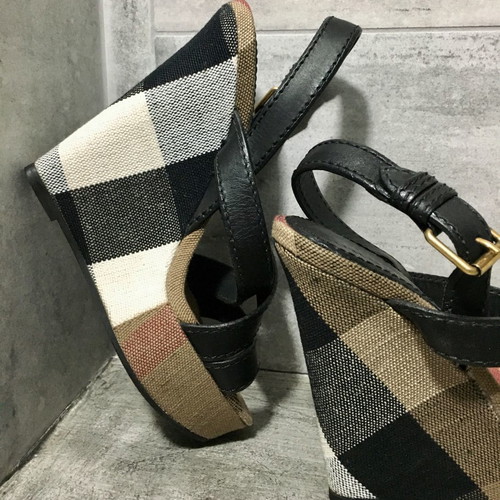 Burberry shoes used, excellent condition, size 37-38