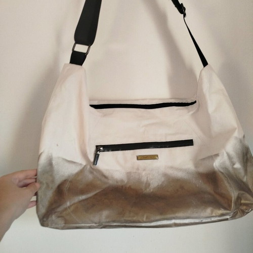 Axel crossbody bag used for gym or small trips