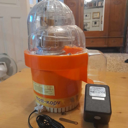 Popcorn maker used