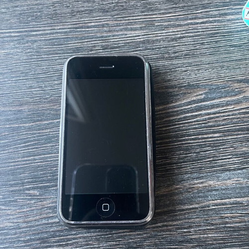 iPhone 2G 1st generation used, Greek network unlocked
