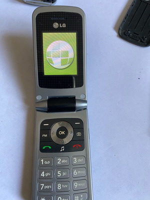 LG Model GB220 κινητό τηλέφωνο μεταχειρισμένο συλλεκτικό