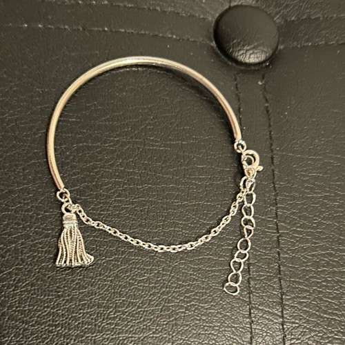 Set of 4 bracelets new, silver