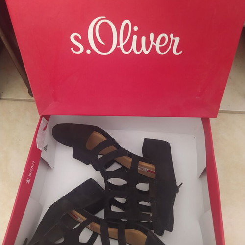 S.Oliver black perforated sandals size 37 new with medium heel
