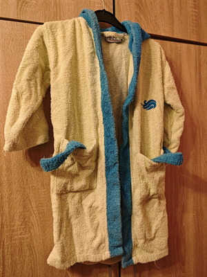 Children's bathrobe like new, yellow