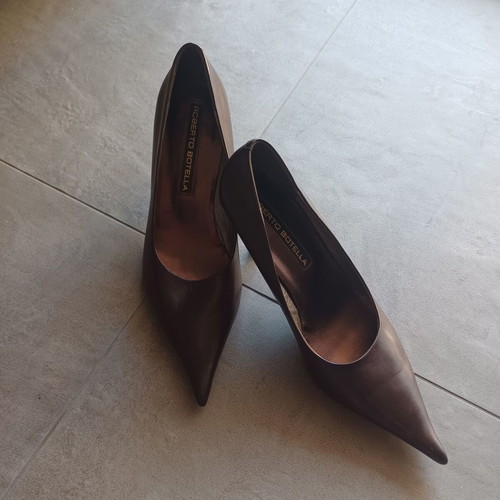 Roberto Botella Brown Leather Pumps Size 38 Like New