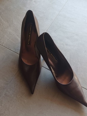 Roberto Botella Brown Leather Pumps Size 38 Like New