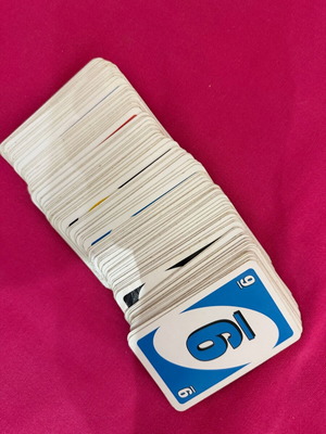 Uno card deck like new