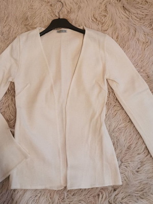 Happening knitted cardigan like new, white/cream, one size