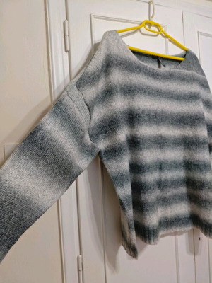 Mohair striped long sleeve knit oversized shirt like new, white and gray