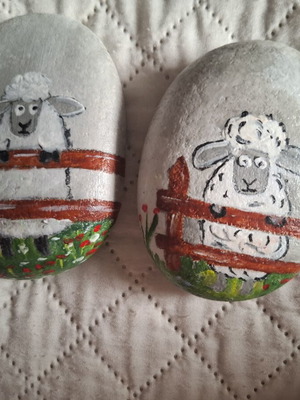 Set of 2 hand-painted stones