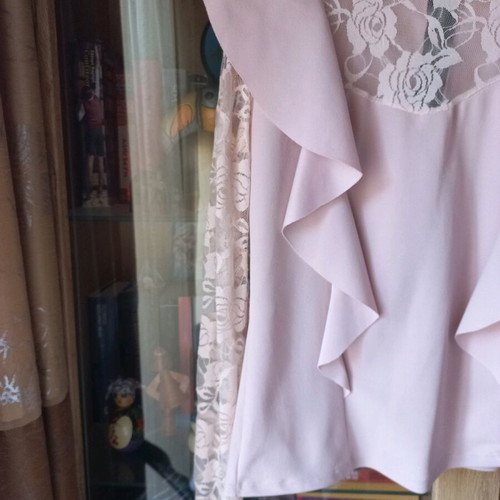 Romantic Paris blouse like new, pink