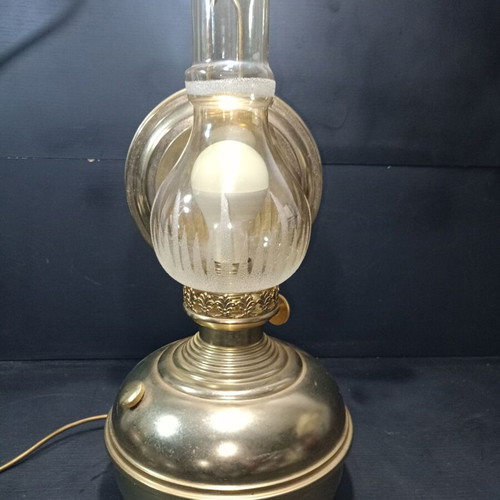 Vintage lamp like new