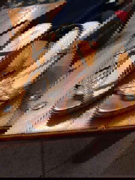 Πέδιλα