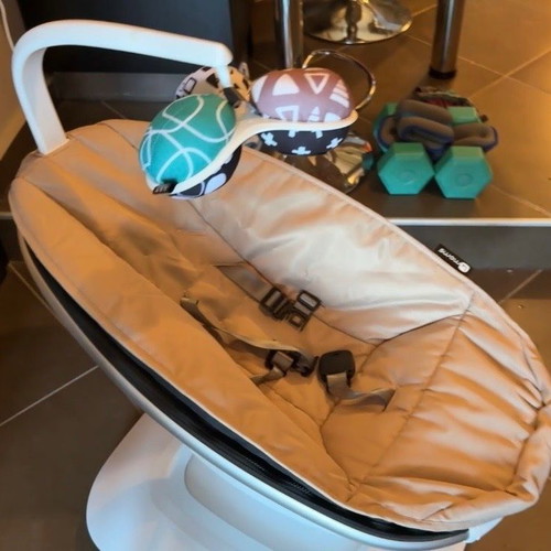 4moms MamaRoo 5.0 electric baby rocker, grey