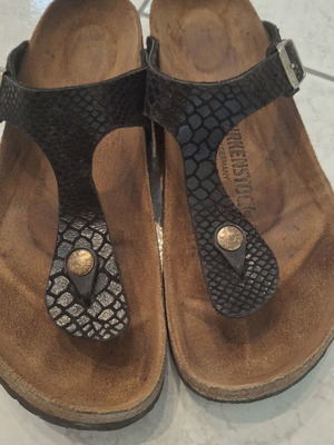 Birkenstock παντόφλες μέγεθος 40 μεταχειρισμένες, δέρμα, μαύρες