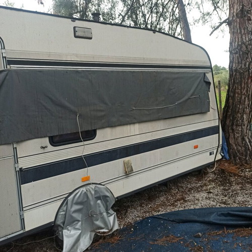 Hobby Prestige 5-Meter Caravan with Double Bed and Chemical Toilet