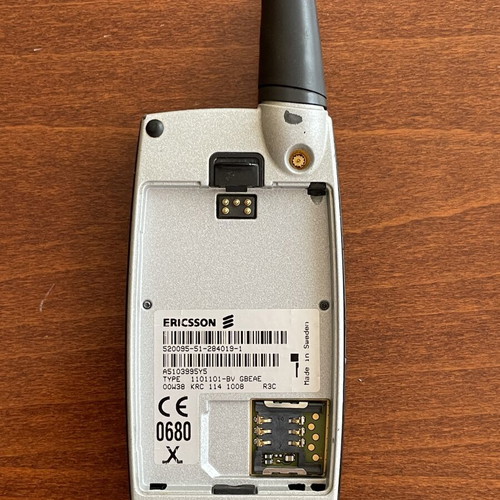 Ericsson T28s mobile phone