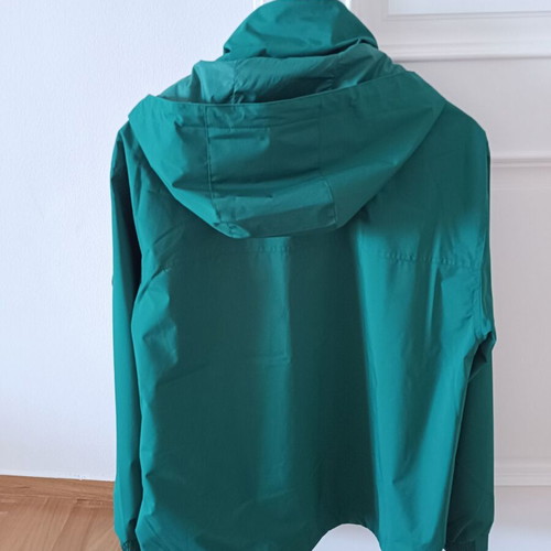Windbreaker jacket size large like new, green, lightweight