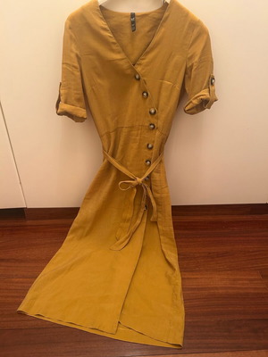 Zara dress like new, mustard color, size XS