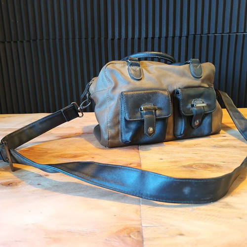 Cave Di Rosa leather bag used, grey-black with shoulder strap