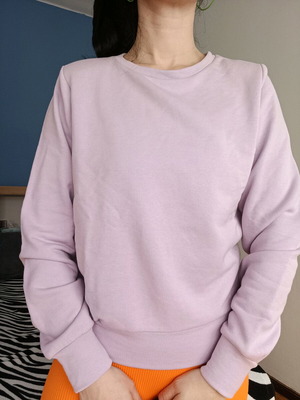 Μπλούζα Pieces νέα, χρώμα σκόνη τριαντάφυλλου με βάτες στους ώμους