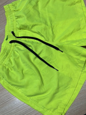 Quiksilver σορτσάκι μαγιό μεταχειρισμένο, μέγεθος S, κίτρινο