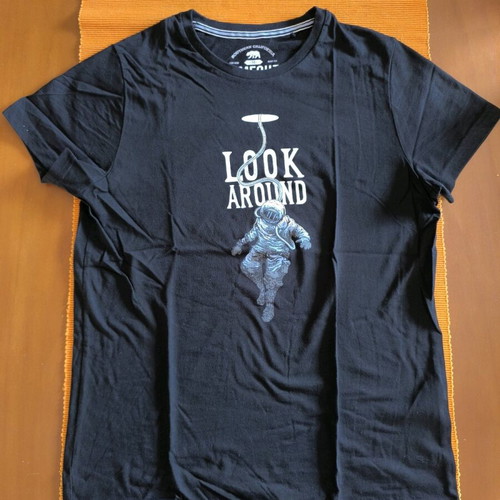 Timeout men's t-shirt size M like new, black
