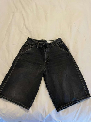 Black Denim Bermuda Shorts Bershka Size EUR 36 Like New