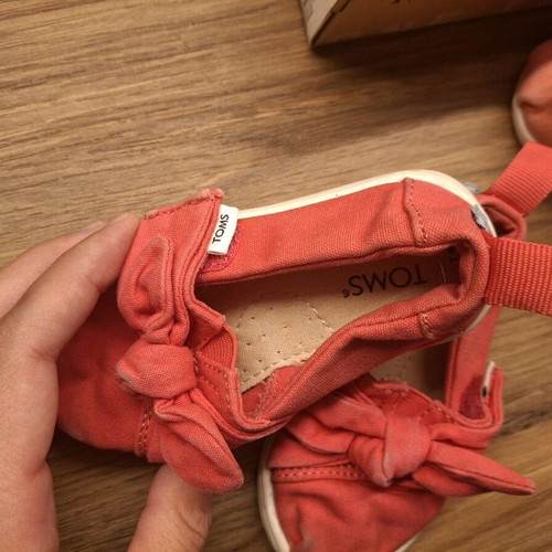 Toms kids espadrilles like new, 2 sizes, pink