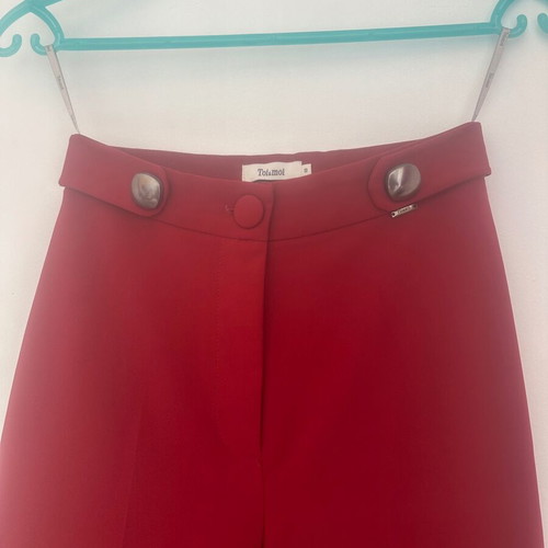 Toi & Moi burgundy pants with decorative buttons, size S