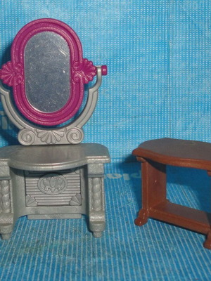 Playmobil έπιπλο με καθρέφτη και τραπεζάκι
