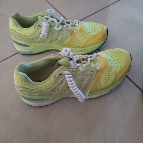 Adidas women's athletic shoes authentic size 36 2/3 used yellow