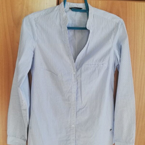 Massimo Dutti women's shirt like new, white and turquoise, size S