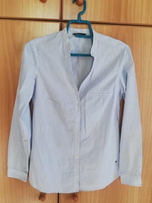 Massimo Dutti women's shirt like new, white and turquoise, size S