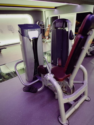Adductor machine