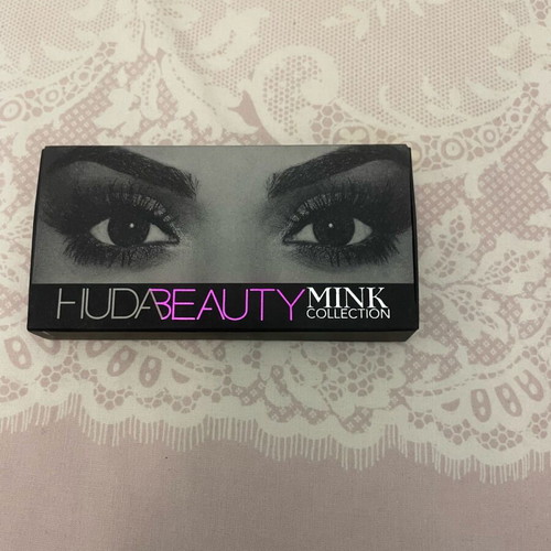 Huda Beauty Mink Lashes Bridget new